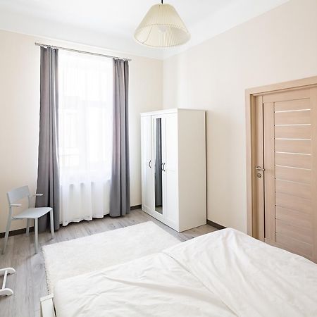 #1 Apartment Lviv Dış mekan fotoğraf